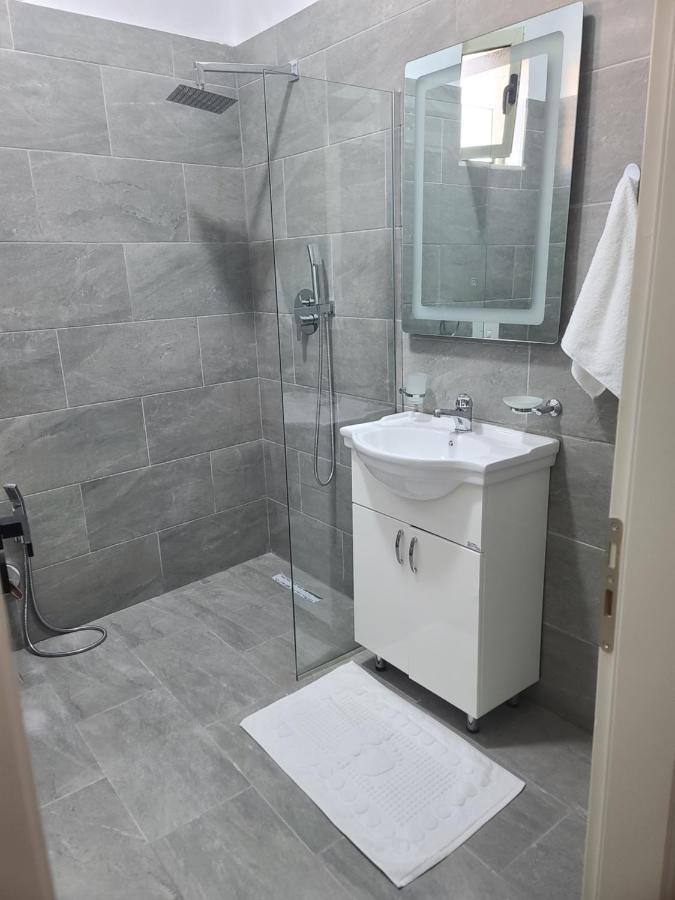 Home Inn Apartaments Tirana Kültér fotó