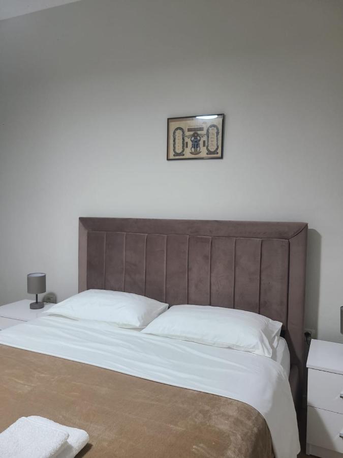 Home Inn Apartaments Tirana Kültér fotó